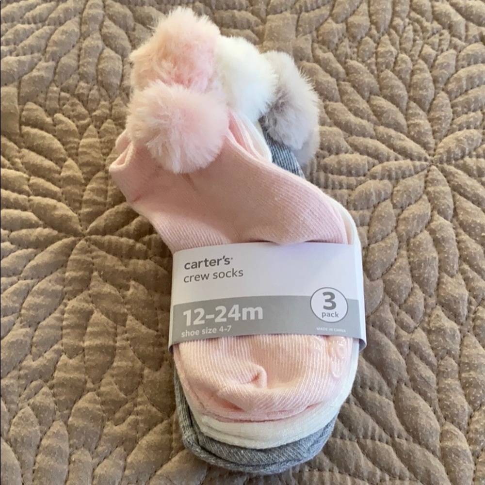 Carter’s 3 pack crew Pom Pom socks - Picture 3 of 7